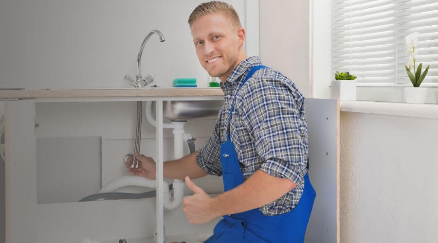 Expert burst pipe repair services in Sailor Springs, IL